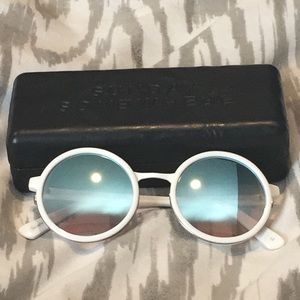 Sunday Somewhere Round Mirrored Sunglasses!